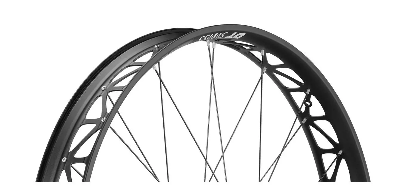 Dt-swiss BR 2250 Classic 26" Fatbike Disc CL 15/150mm TA Roue Avant 6 Dt-swiss BR 2250 Classic 26" Fatbike Disc CL 15/150mm TA Roue Avant – Image 4