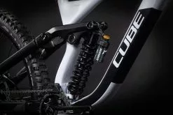 Cube TWO15 Race 27.5 Flashwhite´n´black 11 Cube TWO15 Race 27.5 Flashwhite´n´black -Cube Parts Soldes 458150 D3