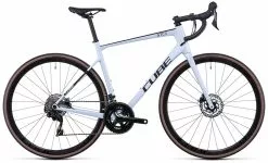 Cube Attain GTC Race Frostwhite´n´carbon