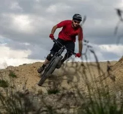 Deda Guidon Mud Peak Flat 9 Deda Guidon Mud Peak Flat -Cube Parts Soldes 8052783484159DEDAMudPeakFlatLenkerMUDPKF780 action