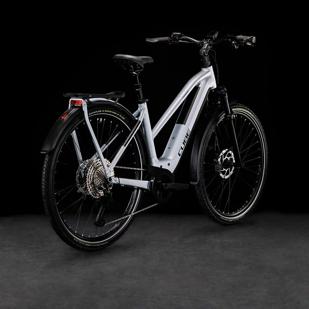 Cube Kathmandu Hybrid SLX 750 Lady Polarsilver´n´black 4 Cube Kathmandu Hybrid SLX 750 Lady Polarsilver´n´black – Image 2