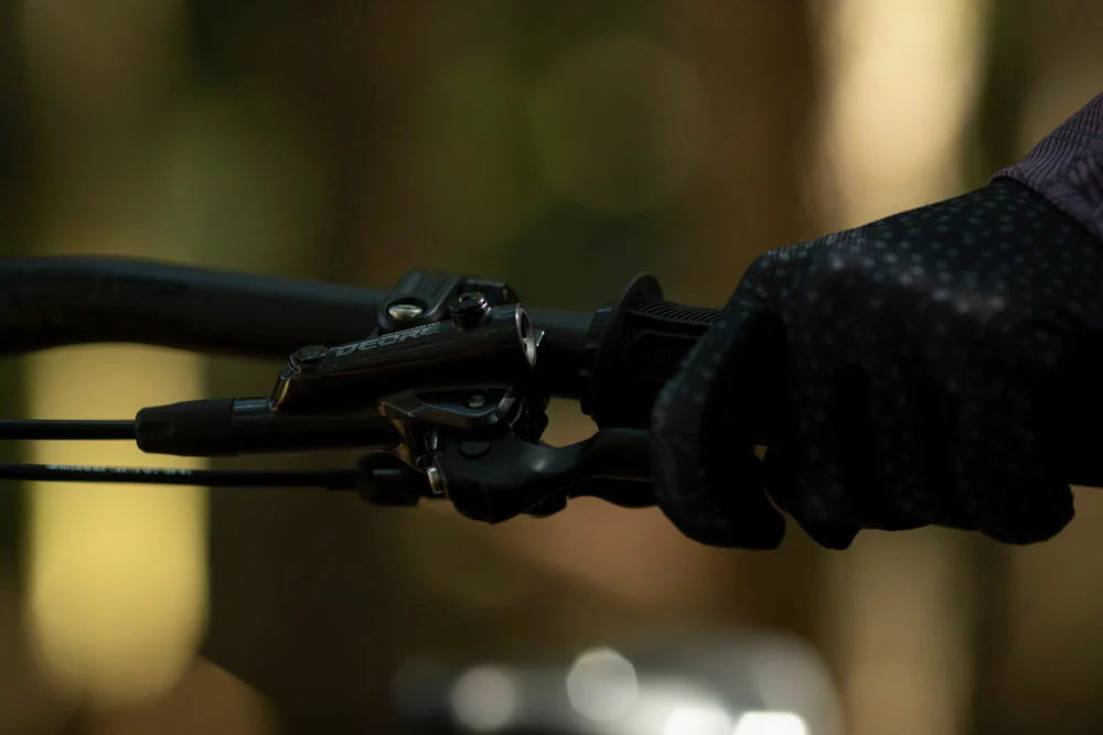 Shimano DEORE BR-M6120 Frein à Disque 1000mm Avant 7 Shimano DEORE BR-M6120 Frein à Disque 1000mm Avant – Image 5